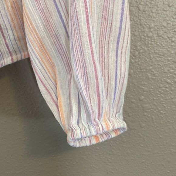 BCBGENERATION - pastel striped long sleeve blouse - NWT - Picture 6 of 10